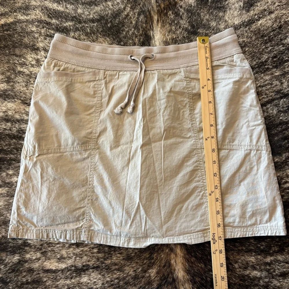 Women’s Kahkis & Company Skort, Size 12 - Picture 8 of 9